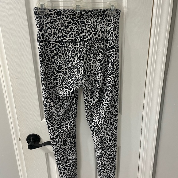 Balance collection cheetah leggings - Picture 3 of 7
